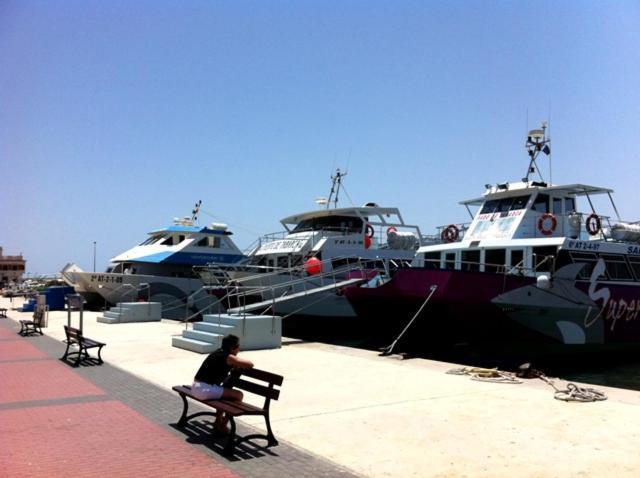 Apto Lore Playa Con Aire Acondicionado ซานตาโปลา ภายนอก รูปภาพ